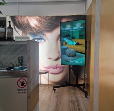 Reteaua Digitala DOOH Indoor - Glow Up