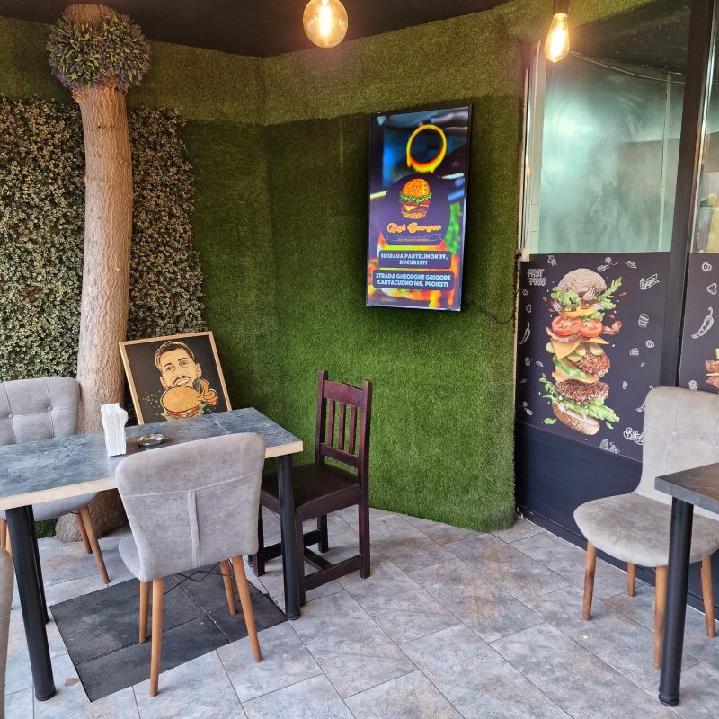 Reteaua Digitala DOOH Indoor - Gigi Burger Ploiești