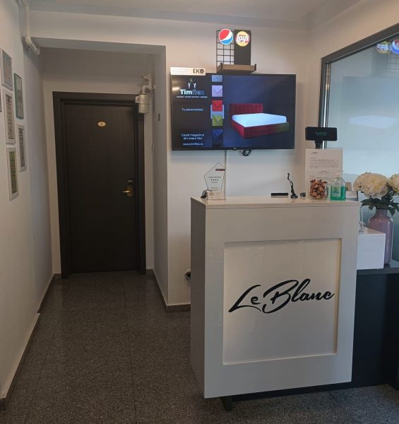 Reteaua Digitala DOOH Indoor - LE BLANC | Apart Hotel Reteaua Digitala DOOH Indoor - LE BLANC | Apart Hotel